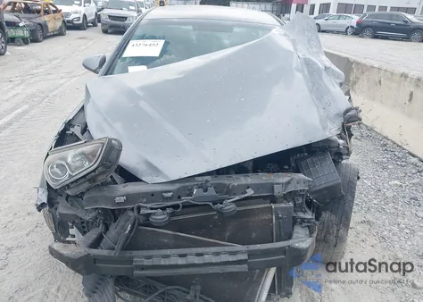 2018 Hyundai Sonata Se z USA, uszkodzony, nr VIN 5NPE24AF9JH714000